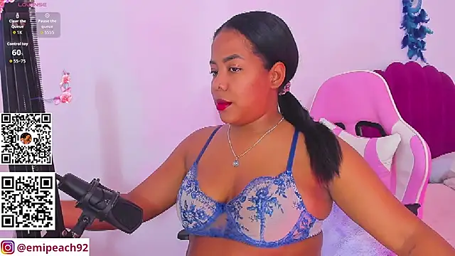 samanthaabloom online show from May 26, 2026, 1:15 am