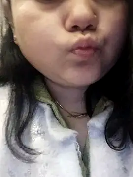 Snapshot of Doll_Nepali chatting on January 5, 2026, 6:33 pm Doll Nepali online show from January 5, 2026, 6:33 pm