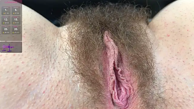 Snapshot of tanya_goddesss chatting on December 5, 2025, 6:28 pm tanya goddesss online show from December 5, 2025, 6:28 pm