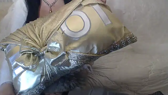 Mia-Montal777 online show from December 14, 2025, 3:02 am