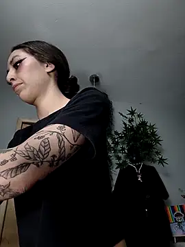 VickyJackson  online show from February 10, 2026, 9:25 pm