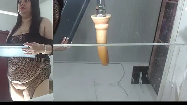 Snapshot of sammyEvans__ chatting on October 29, 2025, 1:10 pm sammyEvans online show from October 29, 2025, 1:10 pm