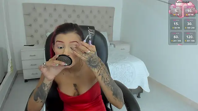 Snapshot of CinthiaCollins chatting on February 14, 2025, 6:51 pm CinthiaCollins online show from February 14, 2025, 6:51 pm