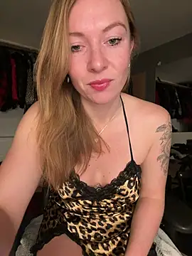 Snapshot of BunnyDiamond1 chatting on January 13, 2026, 6:12 pm BunnyDiamond1 online show from January 13, 2026, 6:12 pm