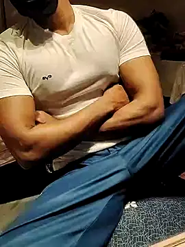 Snapshot of xxxhugedick0001 chatting on February 25, 2025, 4:14 pm xxxhugedick0001 online show from February 25, 2025, 4:14 pm