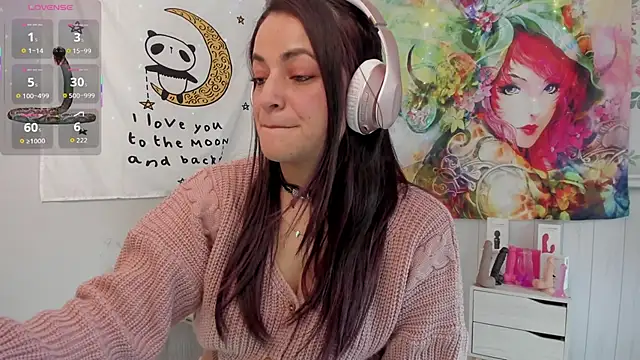 LovelyAzucena online show from September 9, 2025, 2:37 pm