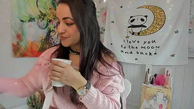 LovelyAzucena online show from October 1, 2025, 2:43 pm