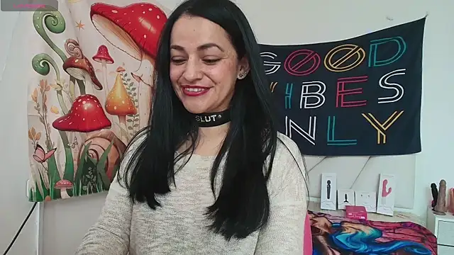 LovelyAzucena online show from March 26, 2026, 2:48 pm