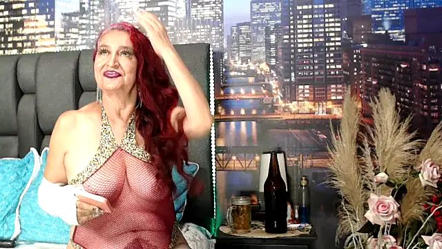 Lucy mature8 online show from April 13, 2026, 11:31 pm