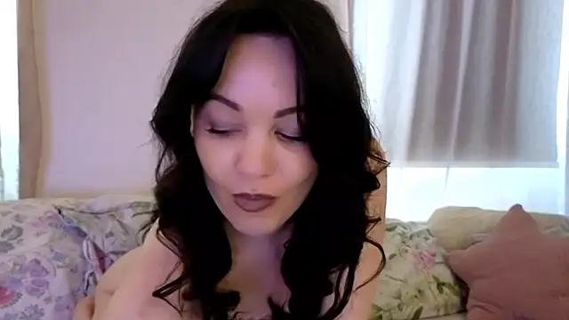 Lilie romeo online show from March 14, 2026, 10:43 am