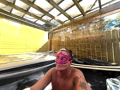 Snapshot of prainxxx22 chatting on November 5, 2025, 7:17 pm prainxxx22 online show from November 5, 2025, 7:17 pm