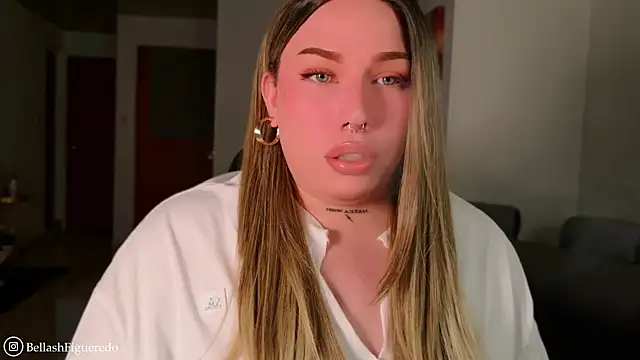 Snapshot of IsabellaFigueredo__ chatting on April 18, 2026, 10:10 pm IsabellaFigueredo online show from April 18, 2026, 10:10 pm