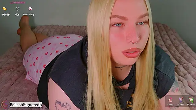 IsabellaFigueredo   online show from February 4, 2026, 12:44 pm