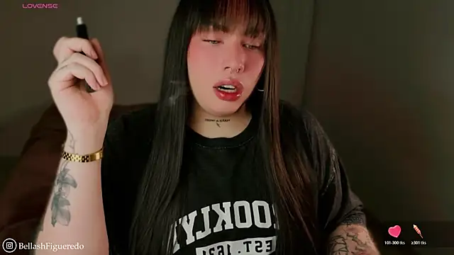 Snapshot of IsabellaFigueredo__ chatting on March 25, 2026, 11:25 pm IsabellaFigueredo online show from March 25, 2026, 11:25 pm