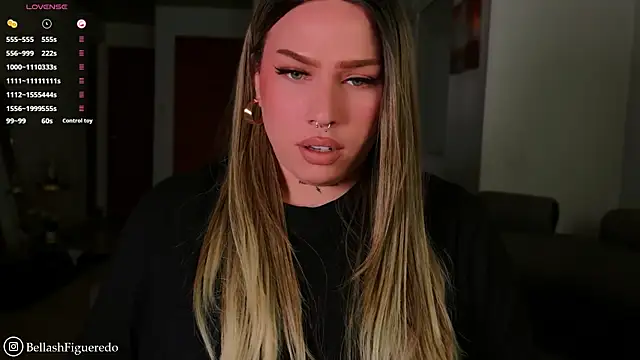 Snapshot of IsabellaFigueredo__ chatting on April 14, 2026, 9:03 am IsabellaFigueredo online show from April 14, 2026, 9:03 am