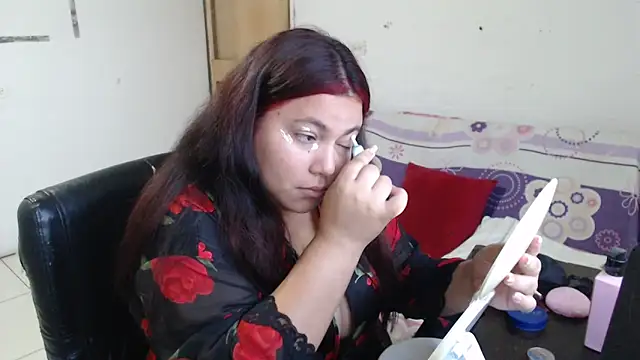 girl milk2 online show from February 19, 2025, 12:11 pm