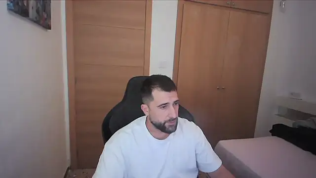 Snapshot of alex877x chatting on November 20, 2025, 1:45 pm alex877x online show from November 20, 2025, 1:45 pm