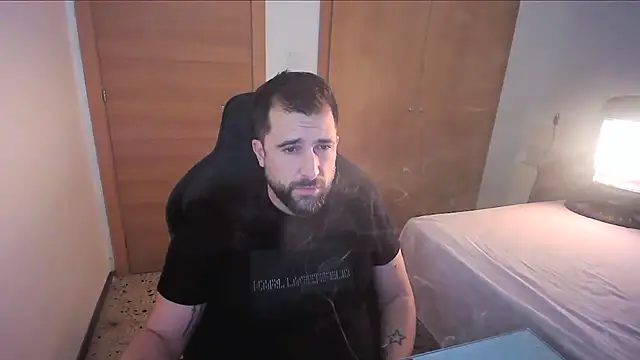 Snapshot of alex877x chatting on December 1, 2025, 1:01 pm alex877x online show from December 1, 2025, 1:01 pm