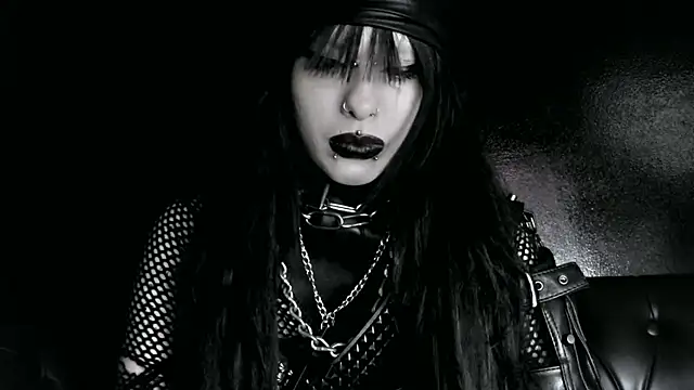 XXIOUX online show from March 23, 2026, 6:19 pm