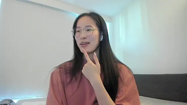 secretgirlfriendxo online show from May 27, 2026, 1:57 am
