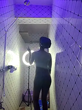 Snapshot of Enkarxx chatting on February 16, 2025, 7:27 pm Enkarxx online show from February 16, 2025, 7:27 pm