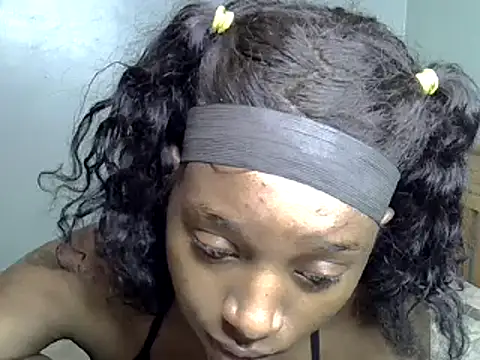 Snapshot of Enkarxx chatting on February 18, 2025, 9:31 pm Enkarxx online show from February 18, 2025, 9:31 pm