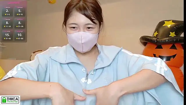 SUZU  online show from October 26, 2025, 1:22 pm