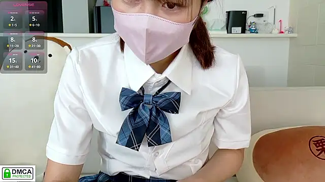 SUZU  online show from September 17, 2025, 3:19 am