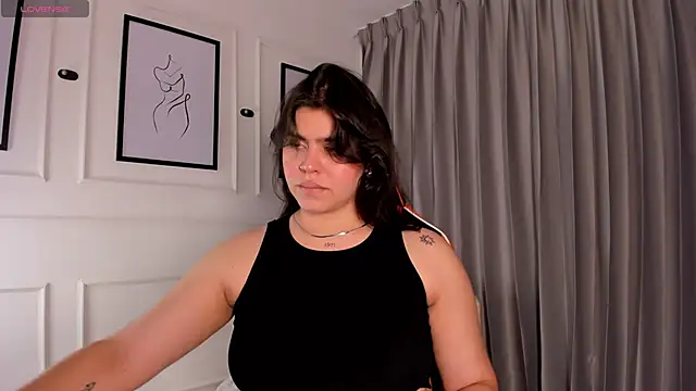 veronica185 online show from January 9, 2026, 3:46 am