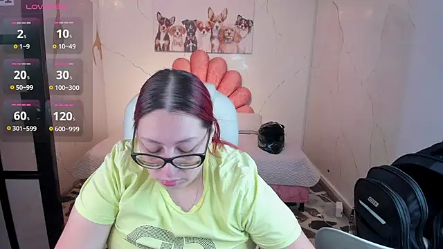 Snapshot of NiickyJones chatting on December 5, 2025, 5:00 pm NiickyJones online show from December 5, 2025, 5:00 pm