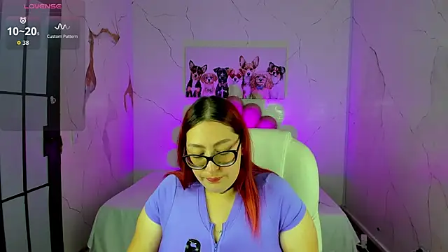 NiickyJones online show from December 21, 2025, 4:58 am