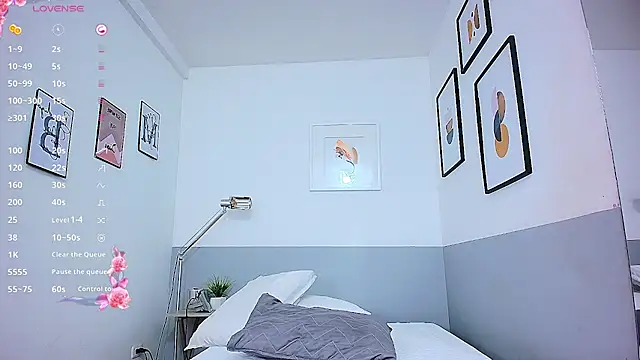 Snapshot of littlee_emilyy_ chatting on March 5, 2025, 3:08 am littlee emilyy  online show from March 5, 2025, 3:08 am