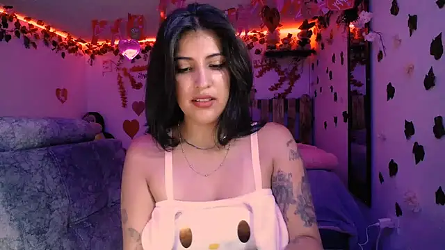 Snapshot of azahar__ziiz chatting on February 13, 2025, 9:38 pm azahar  ziiz online show from February 13, 2025, 9:38 pm