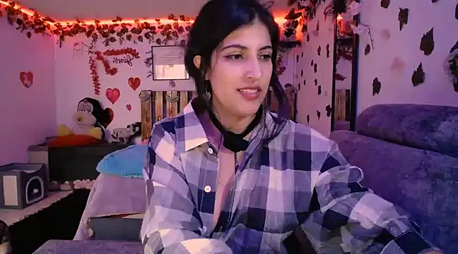 Snapshot of azahar__ziiz chatting on March 9, 2025, 5:39 pm azahar  ziiz online show from March 9, 2025, 5:39 pm