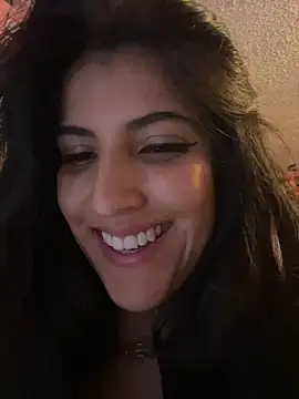 azahar  ziiz online show from March 12, 2026, 1:33 am