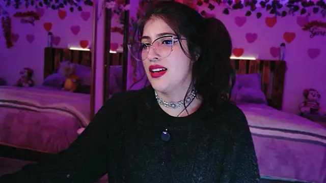 azahar  ziiz online show from April 16, 2026, 12:33 am