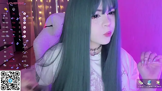 SelenaCute online show from March 16, 2026, 5:37 am