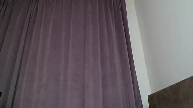 Snapshot of LadyMilfxxx chatting on October 30, 2025, 4:48 pm LadyMilfxxx online show from October 30, 2025, 4:48 pm