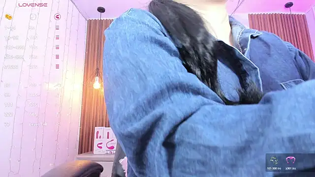 megancero online show from February 19, 2026, 12:35 pm