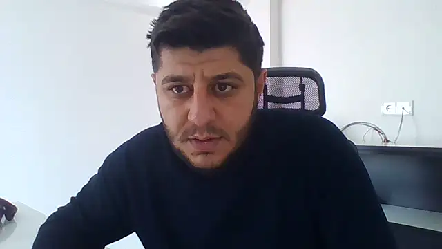 erkekkkadam online show from January 15, 2025, 6:54 am