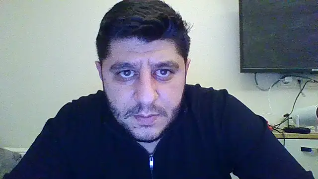 erkekkkadam online show from February 13, 2026, 3:23 pm