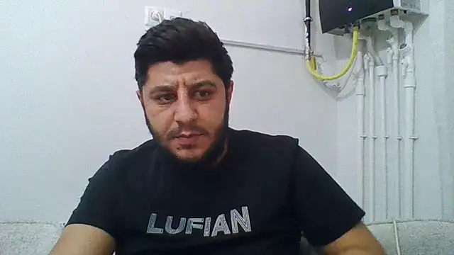 erkekkkadam online show from December 22, 2024, 7:10 pm