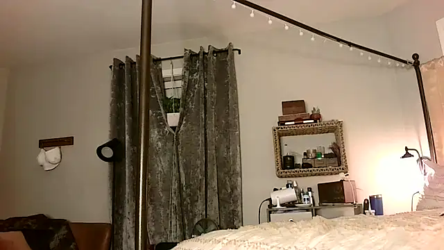 MnM4ever online show from February 2, 2026, 4:33 am