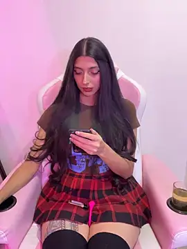 Felicia smok3 online show from March 20, 2026, 4:24 am