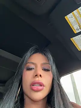 HOT LADY 777 online show from May 10, 2026, 3:58 pm