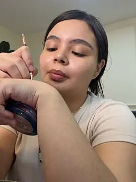 IsabellaAllen online show from June 27, 2026, 7:53 pm