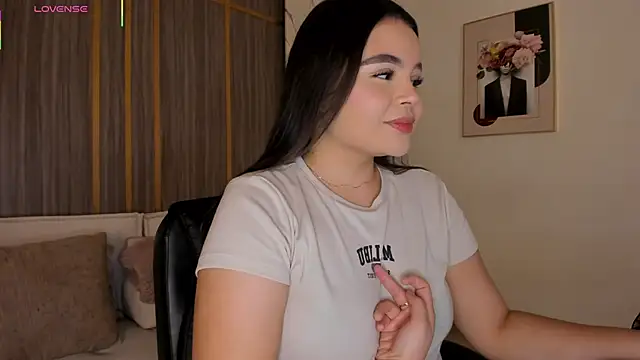 Snapshot of IsabellaAllen chatting on October 23, 2025, 10:41 pm IsabellaAllen online show from October 23, 2025, 10:41 pm