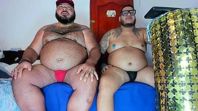 Latino bigcock online show from April 12, 2026, 6:22 pm