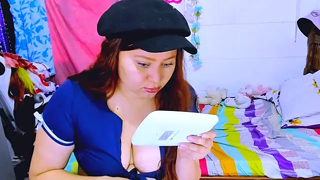 SofiaOlivares online show from March 9, 2026, 9:51 pm