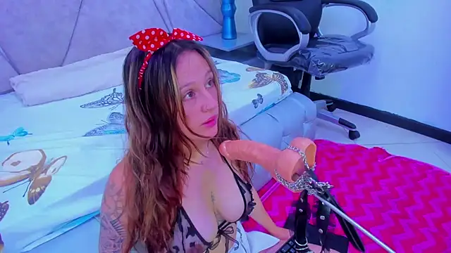 HornySlut69  online show from October 18, 2025, 12:51 pm